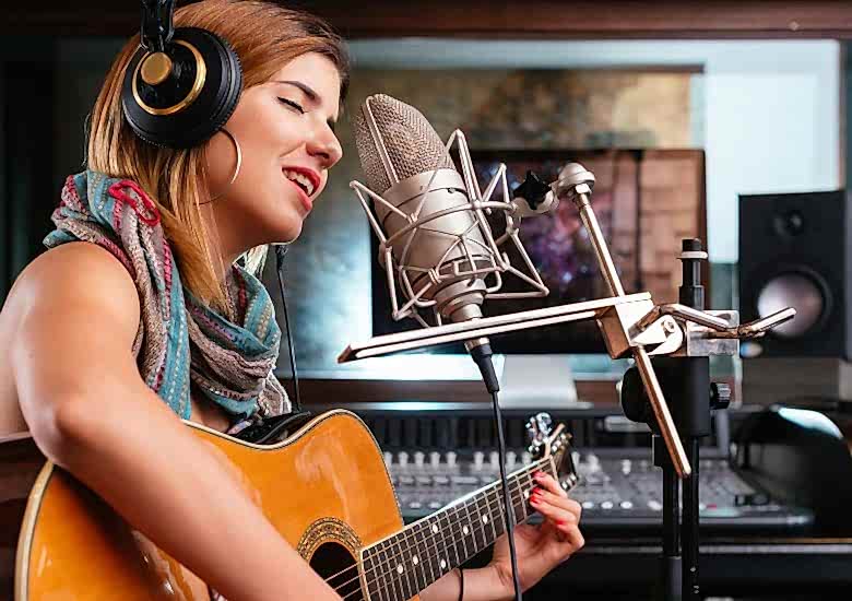 Nova Müzik Akademisi Kısaca Ne Vaat Ediyor?